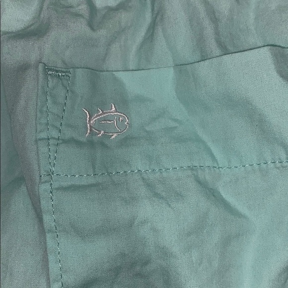 southern tide shorts - Picture 4 of 4